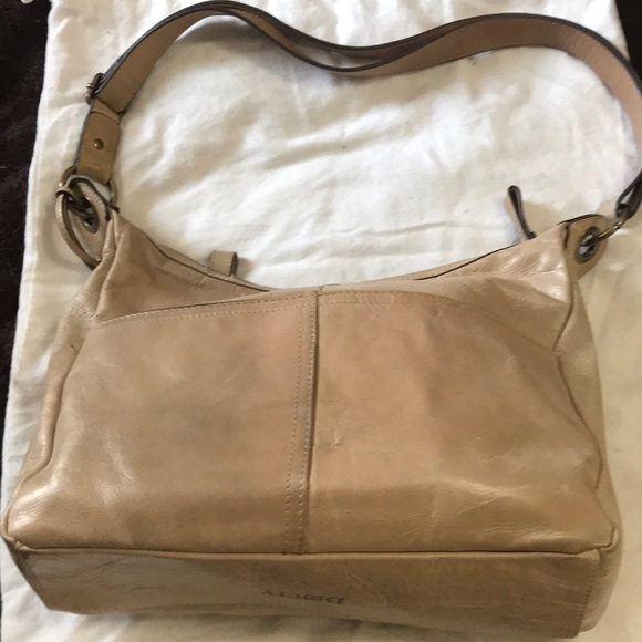 Leather shoulder bag - Picture 3 of 3